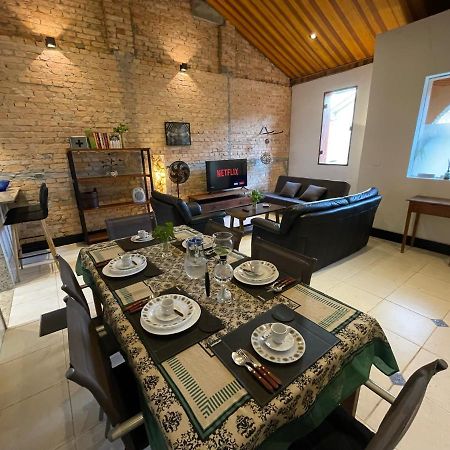 Casa De Tijolos Com Churrasqueira Vila Fechada ساو باولو المظهر الخارجي الصورة